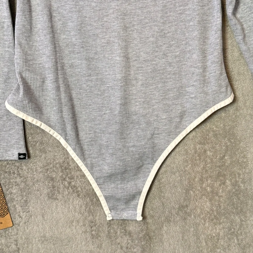 Womens Thermal Waffle Knit Henley Bodysuit Long Sleeve Size XL Gray Umbro NEW - Picture 11 of 11